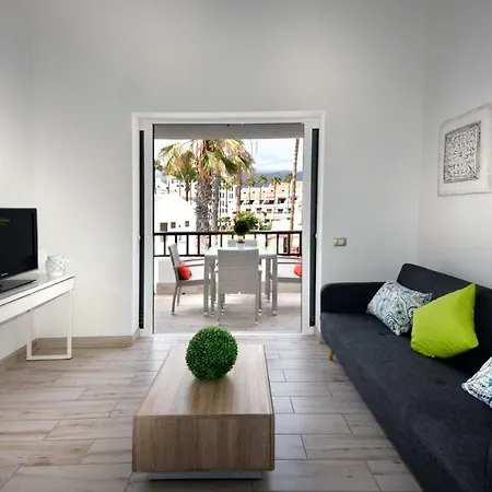 Parque Santiago Luxury 306 * Арона